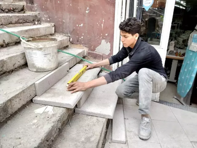 Tarihi mahallelerde merdivenler yenilendi Tarihi mahallelerde merdivenler yenilendi