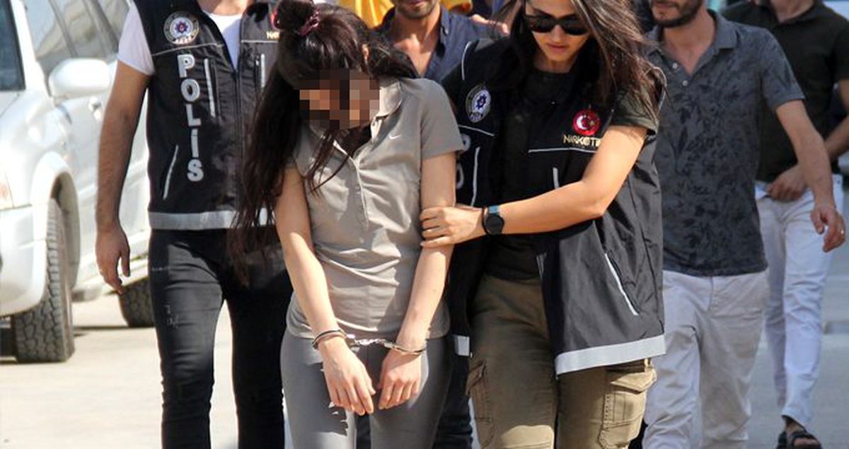 Uyuşturucu operasyonunda 'Ben içiciyim' diyen genç kız, yanındakileri ihbar etti