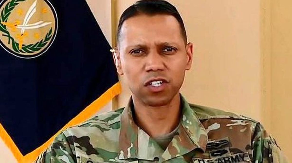 ABD'li albay, terör örgütü YPG beğenisini tepki üzerine kaldırdı