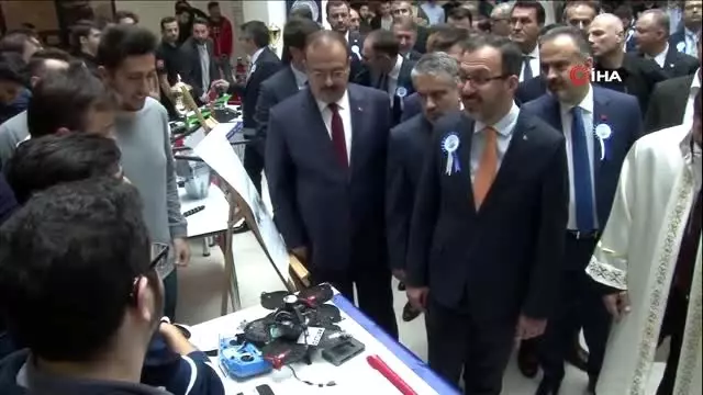 Bakan Kasapoğlu'ndan milli takım açıklaması Bakan Kasapoğlu'ndan milli takım açıklaması