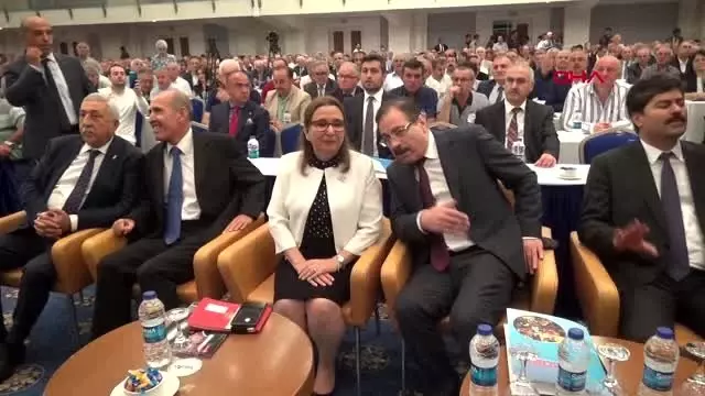 Bakan pekcan: bu dinamik ekonomiyle avrupa'da da dünyada da lokomotif oluruz Bakan pekcan: bu dinamik ekonomiyle avrupa'da da dünyada da lokomotif oluruz