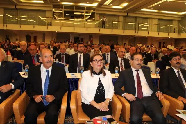 Bakan Pekcan'dan esnafa müjdeler Bakan Pekcan'dan esnafa müjdeler