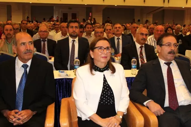 Bakan Pekcan'dan esnafa müjdeler Bakan Pekcan'dan esnafa müjdeler