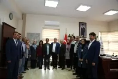 Balıkesir'de YKS'de başarı gösteren öğrenciler ödüllendirildi Balıkesir'de YKS'de başarı gösteren öğrenciler ödüllendirildi