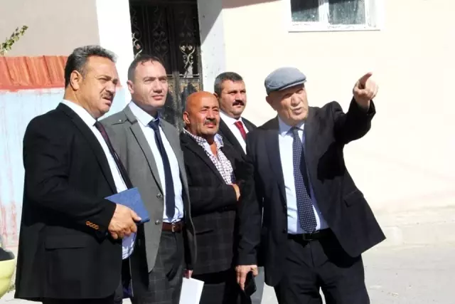 Başkan Pekmezci mahalle gezilerine devam ediyor Başkan Pekmezci mahalle gezilerine devam ediyor
