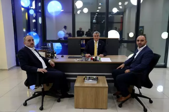 Başkan Yüce Yaşam merkezini ziyaret etti Başkan Yüce Yaşam merkezini ziyaret etti