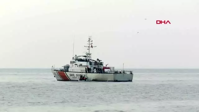 Çanakkale'de 211 kaçak göçmen yakalandı Çanakkale'de 211 kaçak göçmen yakalandı