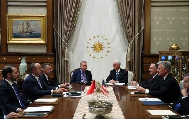 Cumhurbaşkanı Erdoğan ve Mike Pence arasındaki kritik görüşme sona erdi
