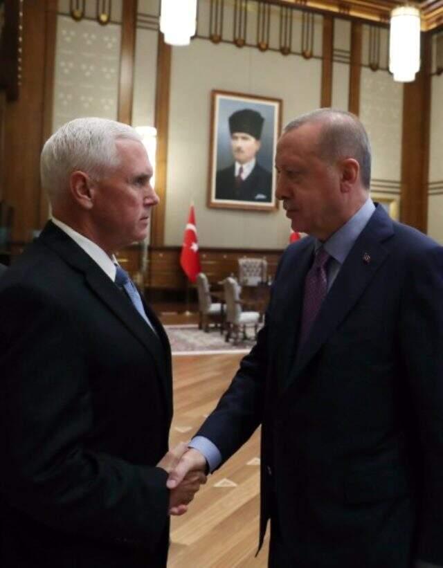 Cumhurbaşkanı Erdoğan ve Mike Pence arasındaki kritik görüşme başladı