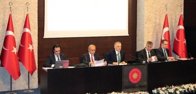 Cumhurbaşkanlığı Strateji ve Bütçe Başkanı Naci Ağbal, 2020 yılı Merkezi Bütçe Kanunu Teklifini... Cumhurbaşkanlığı Strateji ve Bütçe Başkanı Naci Ağbal, 2020 yılı Merkezi Bütçe Kanunu Teklifini...