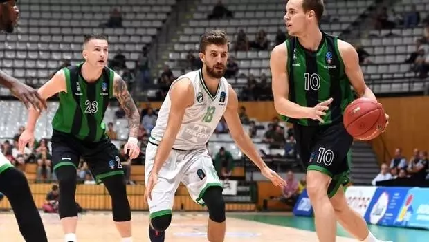 Darüşşafaka Tekfen son saniyede kaybetti