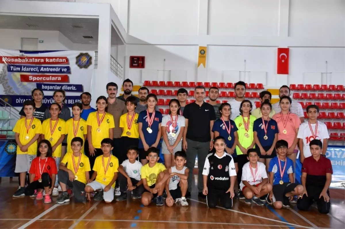 Diyarbakır'da badminton turnuvası sona erdi
