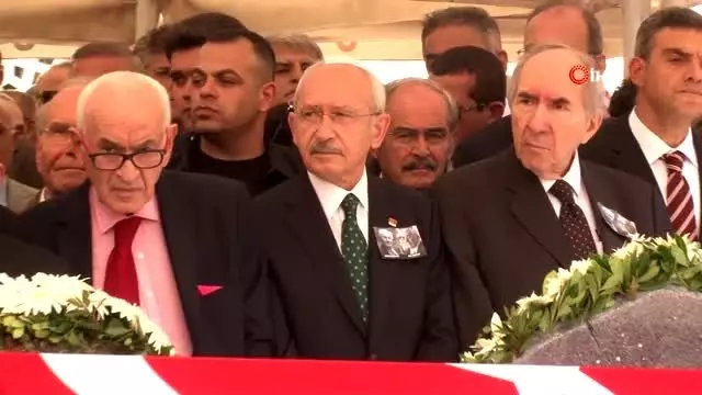 Eski bakanlar Ali Topuz ve Orhan Birgit son yolculuklarına uğurlandı Eski bakanlar Ali Topuz ve Orhan Birgit son yolculuklarına uğurlandı
