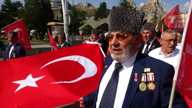 Gazilerden asker selamı Gazilerden asker selamı