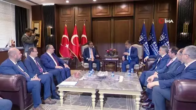 Gençlik ve Spor Bakanı Kasapoğlu: 'İmkanlarımızı seferber ederek çıtayı yukarılara taşıyacağız' Gençlik ve Spor Bakanı Kasapoğlu: 'İmkanlarımızı seferber ederek çıtayı yukarılara taşıyacağız'