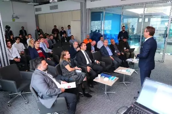 Girişimcilerin projeleri Başakşehir'de yarıştı Girişimcilerin projeleri Başakşehir'de yarıştı