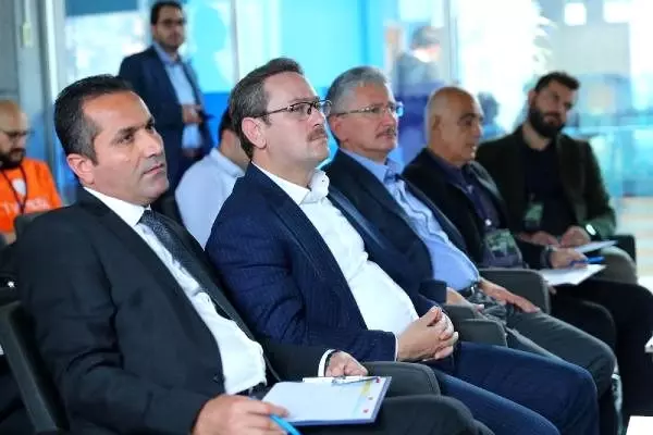 Girişimcilerin projeleri Başakşehir'de yarıştı Girişimcilerin projeleri Başakşehir'de yarıştı
