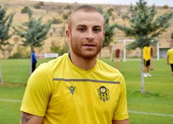Gökhan Töre: Ay-yıldızlı bayrağı göğsümde her zaman taşıdım Gökhan Töre: Ay-yıldızlı bayrağı göğsümde her zaman taşıdım