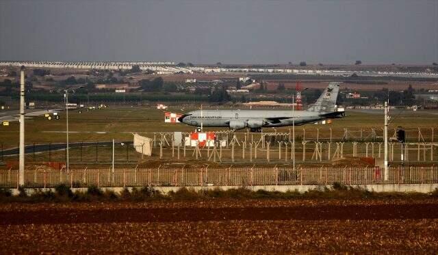 İncirlik Hava Üssü'nde savaş uçağı hareketliliği