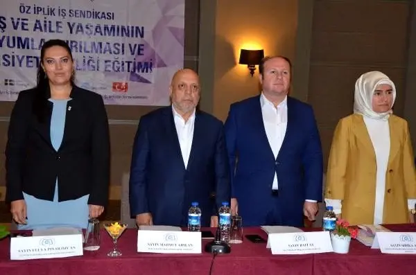 Mahmut Arslan: Kadına şiddetin önüne geçmek için sorumluluk almalıyız Mahmut Arslan: Kadına şiddetin önüne geçmek için sorumluluk almalıyız