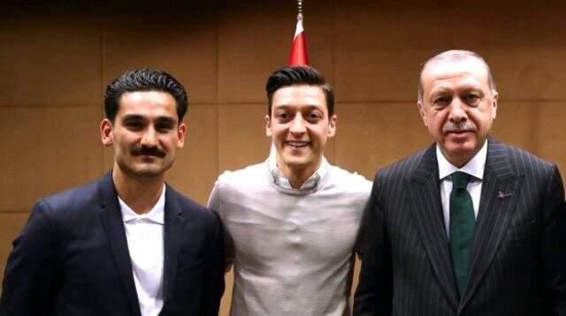 Mesut Özil'den Cumhurbaşkanı Erdoğan, transfer ve ırkçılıkla ilgili sürpriz itiraf!