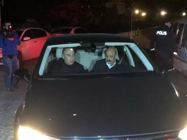 MHP Genel Başkan Yardımcısı Semih Yalçın'ın oğlu Ankara Kalesi'nde kayalıklardan düşerek hayatını... MHP Genel Başkan Yardımcısı Semih Yalçın'ın oğlu Ankara Kalesi'nde kayalıklardan düşerek hayatını...