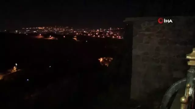 MHP Genel Başkan Yardımcısı Semih Yalçın'ın oğlu Ankara Kalesi'nde kayalıklardan düşerek hayatını... MHP Genel Başkan Yardımcısı Semih Yalçın'ın oğlu Ankara Kalesi'nde kayalıklardan düşerek hayatını...