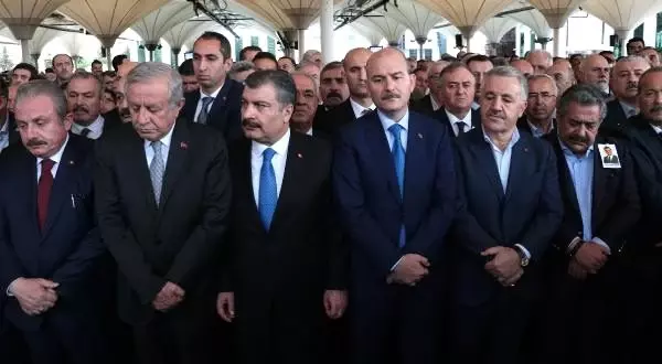 MHP'li Yalçın'ın oğlu, Ankara Kalesi'nde surdan düşerek öldü (3) MHP'li Yalçın'ın oğlu, Ankara Kalesi'nde surdan düşerek öldü (3)