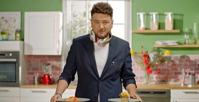 Onur Büyüktopçu'nun sunduğu Damat Bayıldı yarışması final yaptı
