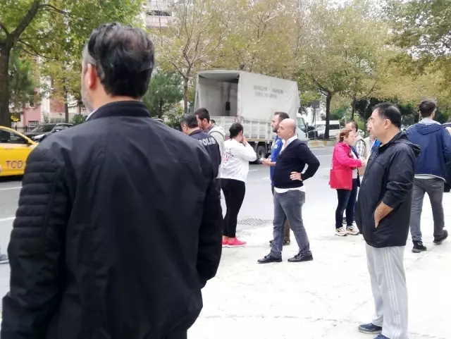 Yolun karşısına geçmek isterken araba çarpan yaşlı adam, metrelerce havada uçtu Yolun karşısına geçmek isterken araba çarpan yaşlı adam, metrelerce havada uçtu