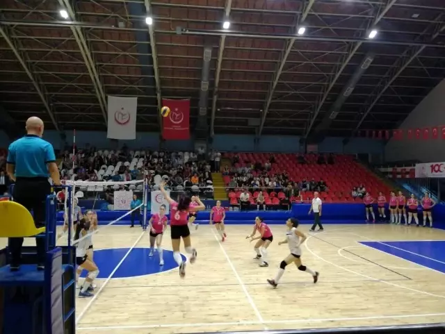 Salihli'nin sultanları Manisa'da kaybetti