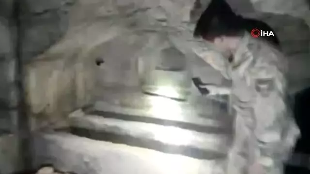 Tarihi eser kaçakçılarına operasyonda 1500 yıllık mezar odaları bulundu Tarihi eser kaçakçılarına operasyonda 1500 yıllık mezar odaları bulundu
