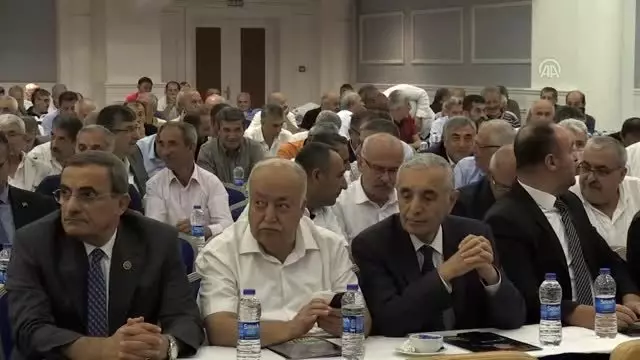 Ticaret Bakanı Pekcan: '100 bin liraya kadar olan kredilerde yüzde 2 komisyon alınmayacak' Ticaret Bakanı Pekcan: '100 bin liraya kadar olan kredilerde yüzde 2 komisyon alınmayacak'