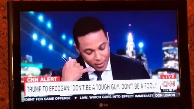 CNN sunucusu, Trump'ın Cumhurbaşkanı Erdoğan'a yazdığı skandal mektupla alay etti CNN sunucusu, Trump'ın Cumhurbaşkanı Erdoğan'a yazdığı skandal mektupla alay etti