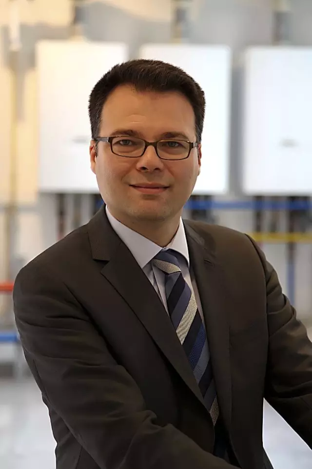 'Yangın merdiveni kapısını kilitli tutmak hayati risklerin yaşanmasına neden oluyor' 'Yangın merdiveni kapısını kilitli tutmak hayati risklerin yaşanmasına neden oluyor'