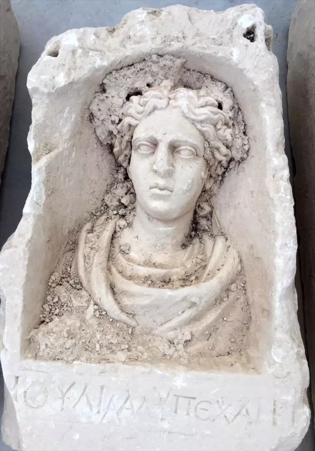 Zeugma Antik Kenti'nde kaçak kazı operasyonu Zeugma Antik Kenti'nde kaçak kazı operasyonu