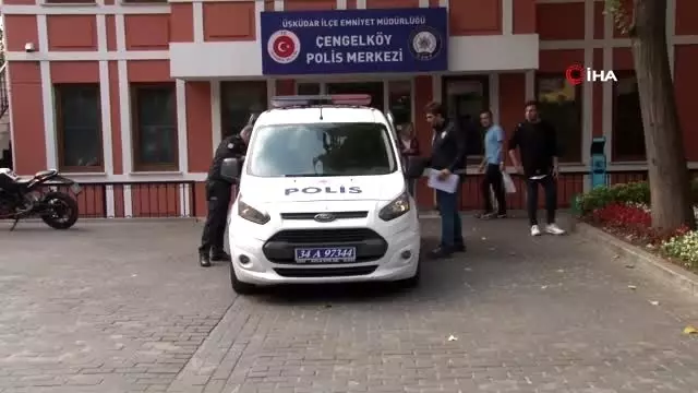 15 Temmuz Şehitler Köprüsü'nde yolu kapatan silahlı şahıs adliyeye sevk edildi 15 Temmuz Şehitler Köprüsü'nde yolu kapatan silahlı şahıs adliyeye sevk edildi