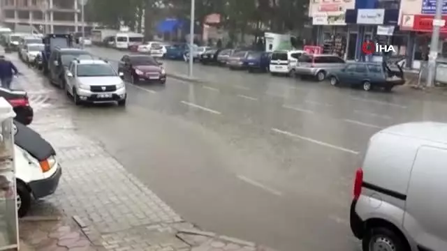 Afyonkarahisar'da şiddetli yağış Afyonkarahisar'da şiddetli yağış