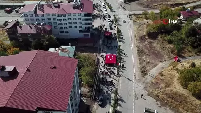 Ahlatlı şehit son yolculuğuna uğurlandı Ahlatlı şehit son yolculuğuna uğurlandı