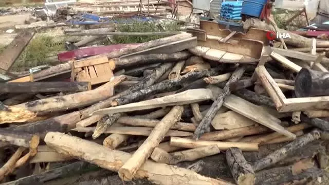 Gizemli yangınlar talihsiz ailenin peşini bırakmıyor Gizemli yangınlar talihsiz ailenin peşini bırakmıyor