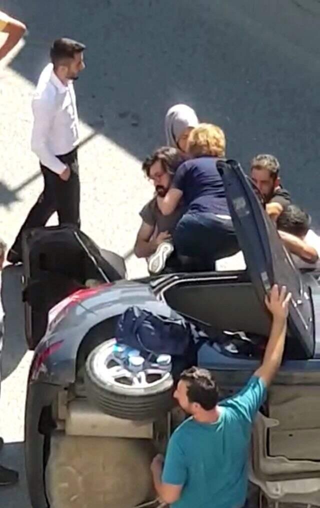 Bebek, anne ve anneannenin ölümden döndüğü kaza kamerada