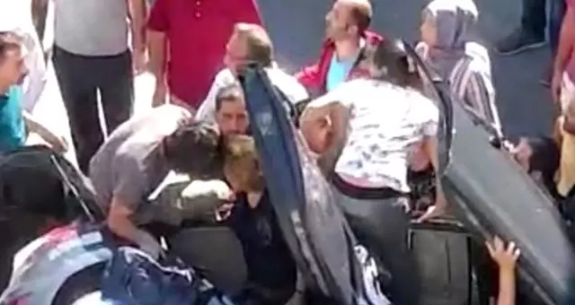 Bebek, anne ve anneannenin ölümden döndüğü kaza kamerada