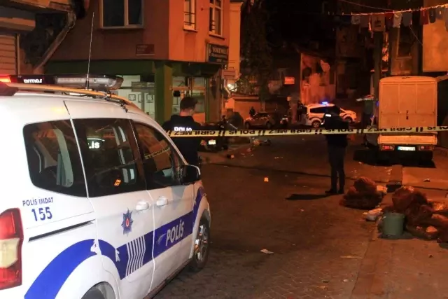 Beyoğlu'nda tartışmada silahlar konuştu: 1 yaralı Beyoğlu'nda tartışmada silahlar konuştu: 1 yaralı