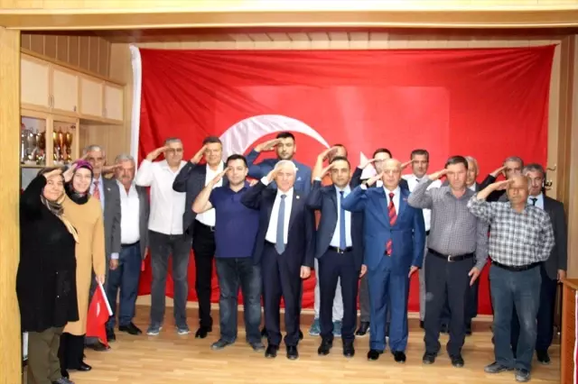 Bucak Belediye Meclisi'nden Mehmetçik'e selam Bucak Belediye Meclisi'nden Mehmetçik'e selam