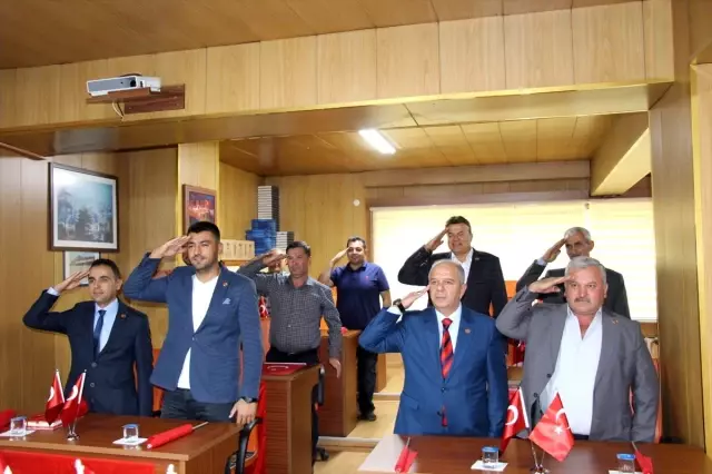Bucak Belediye Meclisi'nden Mehmetçik'e selam Bucak Belediye Meclisi'nden Mehmetçik'e selam