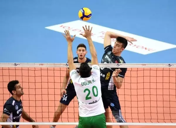Bursa Büyükşehir Belediyespor-Arkasspor: 3-0 Bursa Büyükşehir Belediyespor-Arkasspor: 3-0