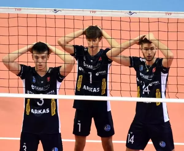 Bursa Büyükşehir Belediyespor-Arkasspor: 3-0 Bursa Büyükşehir Belediyespor-Arkasspor: 3-0