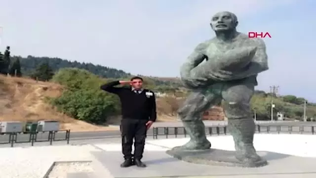 Çanakkale tarihi alan'daki güvenlikçilerden 'mehmetçiğe selam olsun' videosu Çanakkale tarihi alan'daki güvenlikçilerden 'mehmetçiğe selam olsun' videosu