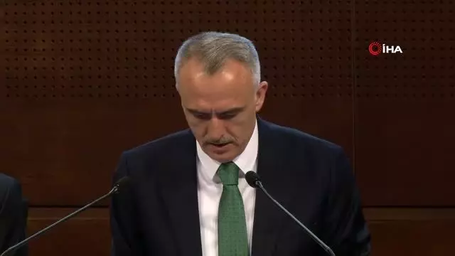 Cumhurbaşkanlığı Strateji ve Bütçe Başkanı Naci Ağbal: 'Savunma ve güvenlik için bütçeden 141.1... Cumhurbaşkanlığı Strateji ve Bütçe Başkanı Naci Ağbal: 'Savunma ve güvenlik için bütçeden 141.1...
