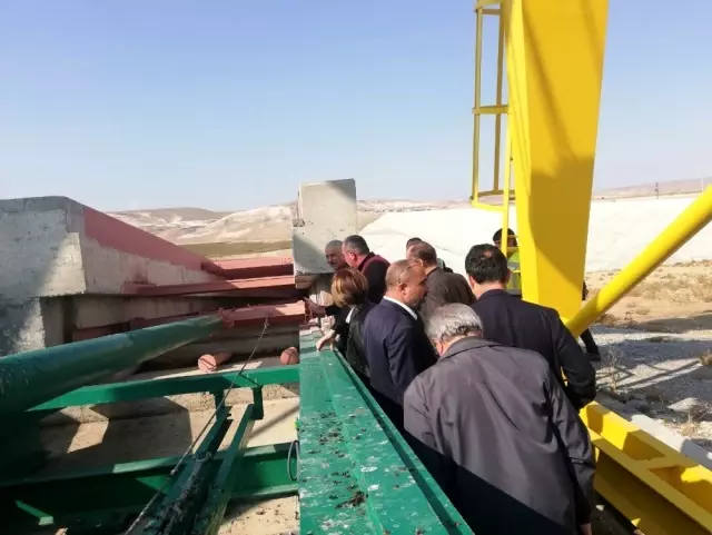 DSİ Genel Müdürü Aydın'dan Eskişehir Gökpınar Barajında inceleme DSİ Genel Müdürü Aydın'dan Eskişehir Gökpınar Barajında inceleme